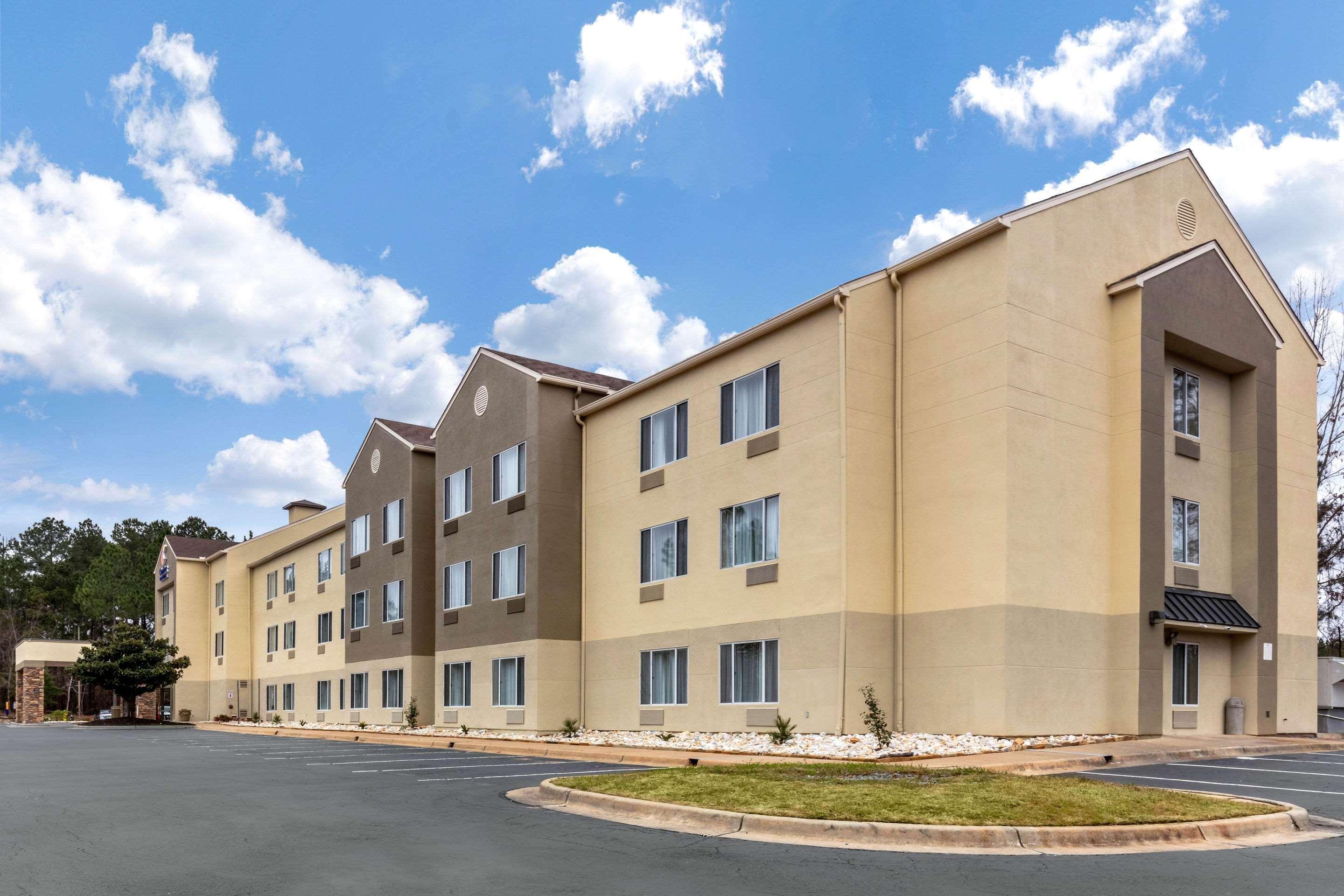 Comfort Inn & Suites Montgomery East Carmichael Rd Bagian luar foto
