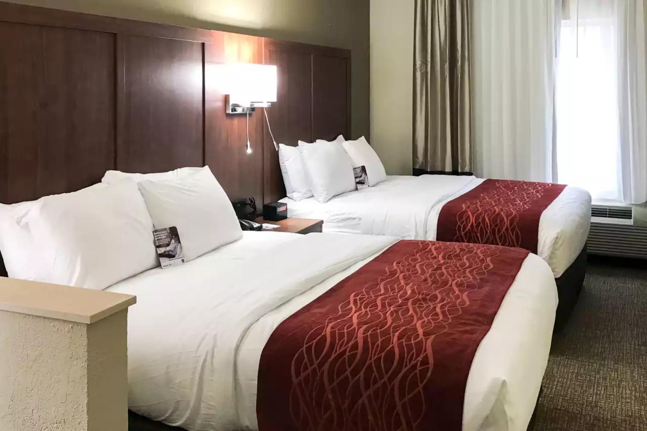 Comfort Inn & Suites Montgomery East Carmichael Rd Bagian luar foto