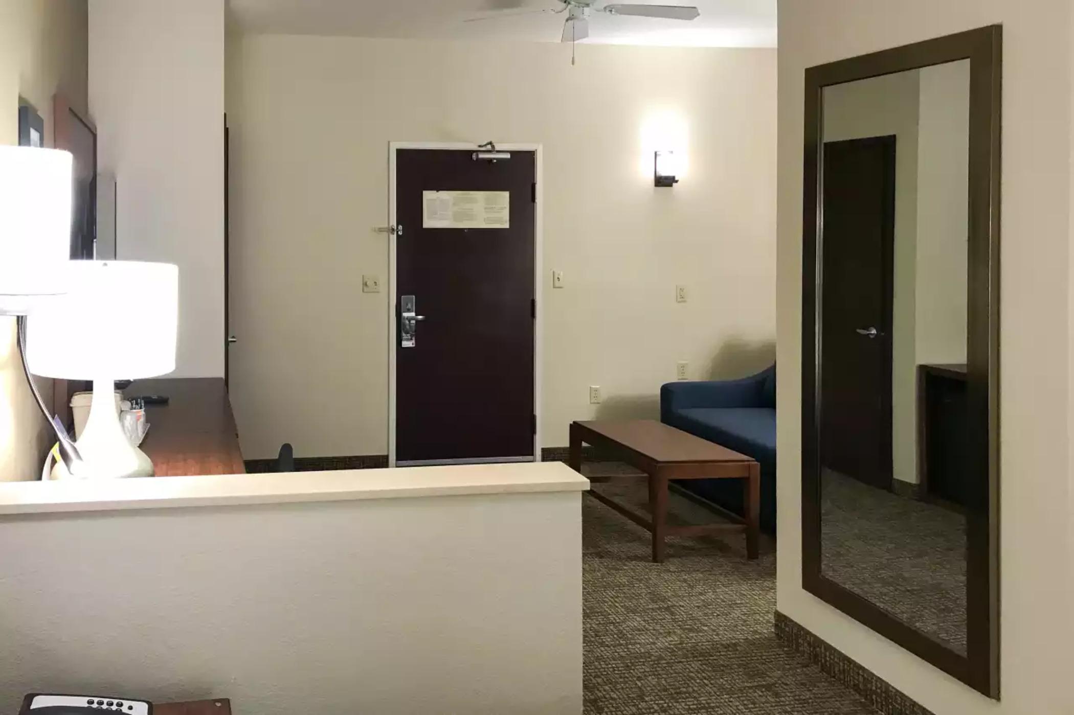 Comfort Inn & Suites Montgomery East Carmichael Rd Bagian luar foto