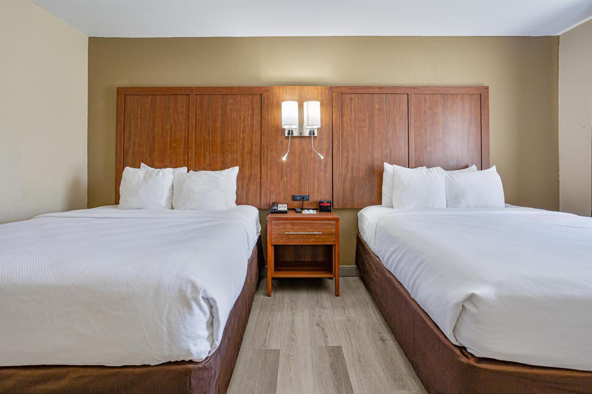 Comfort Inn & Suites Montgomery East Carmichael Rd Bagian luar foto