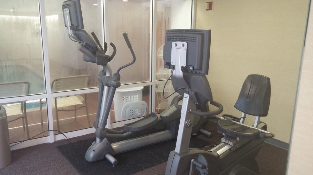 Comfort Inn & Suites Montgomery East Carmichael Rd Bagian luar foto