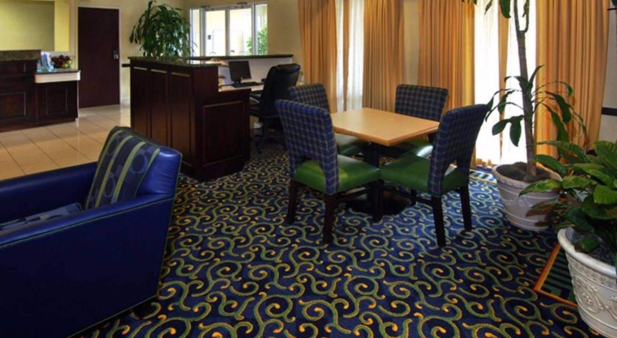 Comfort Inn & Suites Montgomery East Carmichael Rd Bagian luar foto